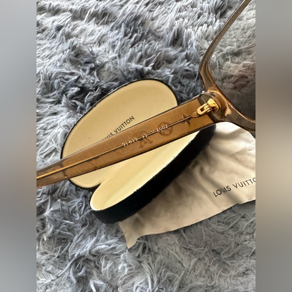 Authentic LOUIS VUITTON Monogram Honey Speckling Frame Obsession Sunglasses - Picture 9 of 12